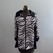 Chico's zenergy black and white zebra full zipper jacket size L