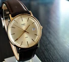 VINTAGE TIMEX DATE CLASSIC ELEGANT DIAL QUARTZ GOLDEN BROWN LEATHER DRESS WATCH