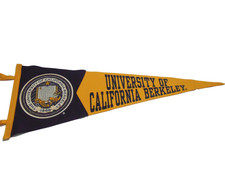 UNIVERSITY OF CALIFORNIA, BERKELEY GOLDEN BEARS VINTAGE PENNANT NCAA BANNER