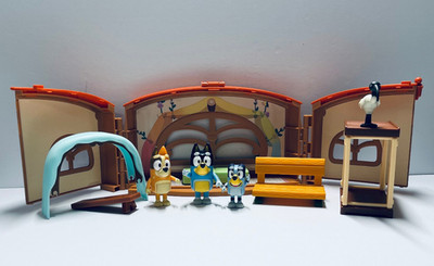 Bluey Dad Mum Bird School Friends Calypso's School House Playset Lot 10 Pieces