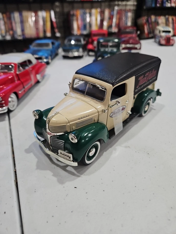 Dodge Canopy Van Ertl 1947 diecast coleccionable Foto 2 de 4