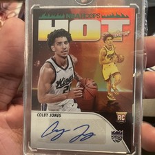 2023-24 Panini NBA Hoops Hot Signatures RC Colby Jones #HSR-CJ Green (AU, RC)