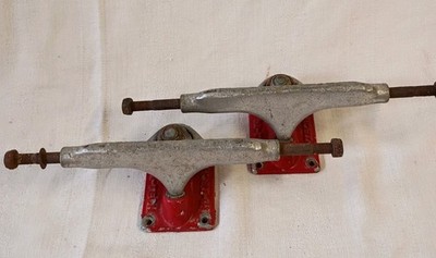 Vintage Hi Tech Skateboard Trucks