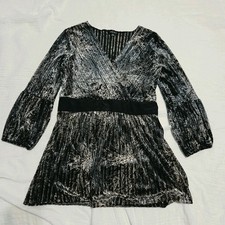 Nine West Blouse Size M Metallic Silver Black Floral Tie Waist Striped Burnout