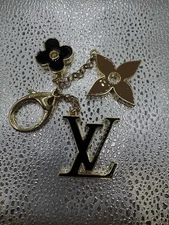 Monogram Flower Style Bag Charm Keychain Gold Beige – No Box