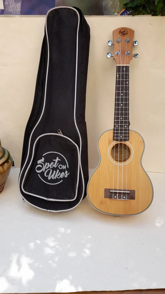 Ukulele ''Spot on Ukes'' Model no SOU-1 Soprano 55cm H Musical with Bag - Image 4 of 4
