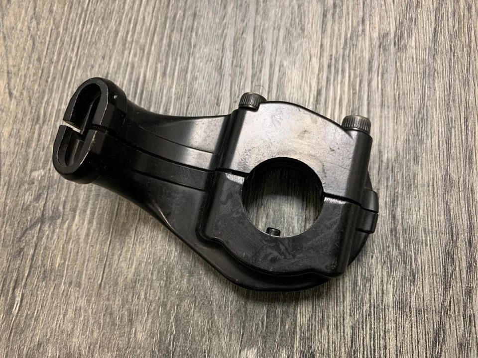 Yamaha YZFR6 R6 R1 Right Handlebar Throttle Cable Holder Bracket Grip Clamp OEM - Image 2 of 4