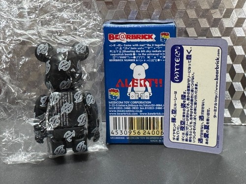 Medicom 100% Bearbrick Series 6 Pattern Cashew flowers 2003 Be@rbrick MIB - Picture 2 of 2