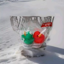 Rubber Ducks 2 Pack Target X-MAS Exclusive Age 0m . Green  Red Bathtub Fun