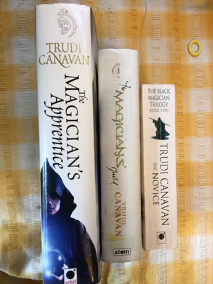 Trudi Canavan The Magicians Apprentice, The Magician Guild And The Novice 