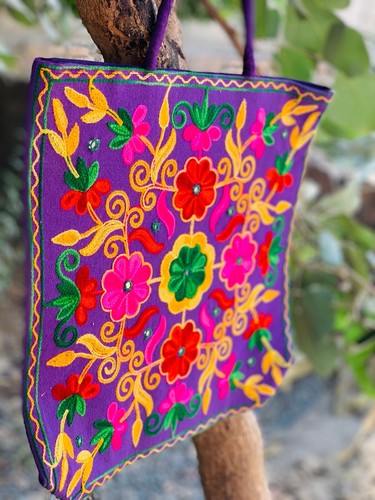 Women Multicolor Hand-held Bag Handcrafted Banjara Woolen Work Hand Bag - Picture 8 of 16