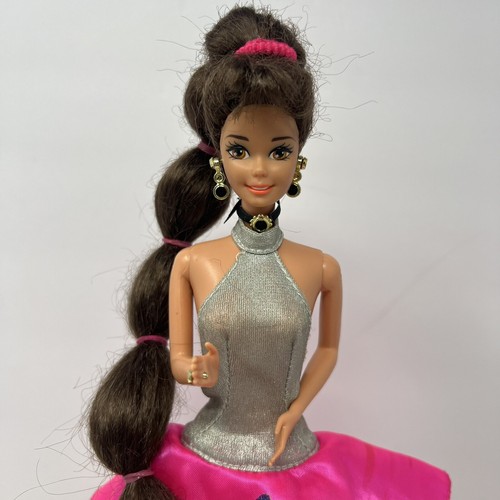 Barbie and the Sensations Doll w/ long Brown Hair Outfit Shoes w/ Undercut Hair - Bild 7 von 22