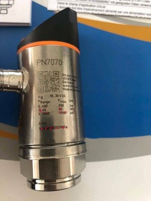 ONE New IFM PN7070 Electronic Pressure Sensor *hh
