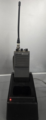 Vintage MIDLAND MODEL 70-245b/ Charger Tekk Dc900