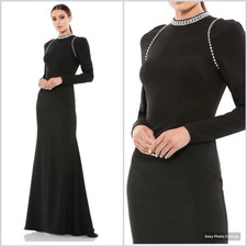 NWT Mac Duggal Raglan Long Sleeve Black Gown Size 6