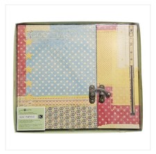 NEW K Company Cut  Paste 12x12 Scrapbook Album/20 Pages/Tri-fold W/Hook Latch