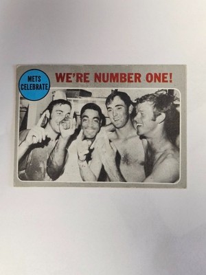 1970 TOPPS  #  198 METS CELEBRATE WE'RE NUMBER ONE! EXCELLENT Card is scanned