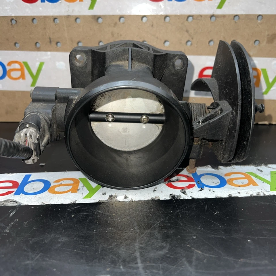 2001-2011 Ford Explorer Throttle Body Assembly 4.0L - Image 3 of 4