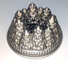 Vintage Aluminum Nordic Ware Holiday Tree Bundt Cake Pan Made in USA
