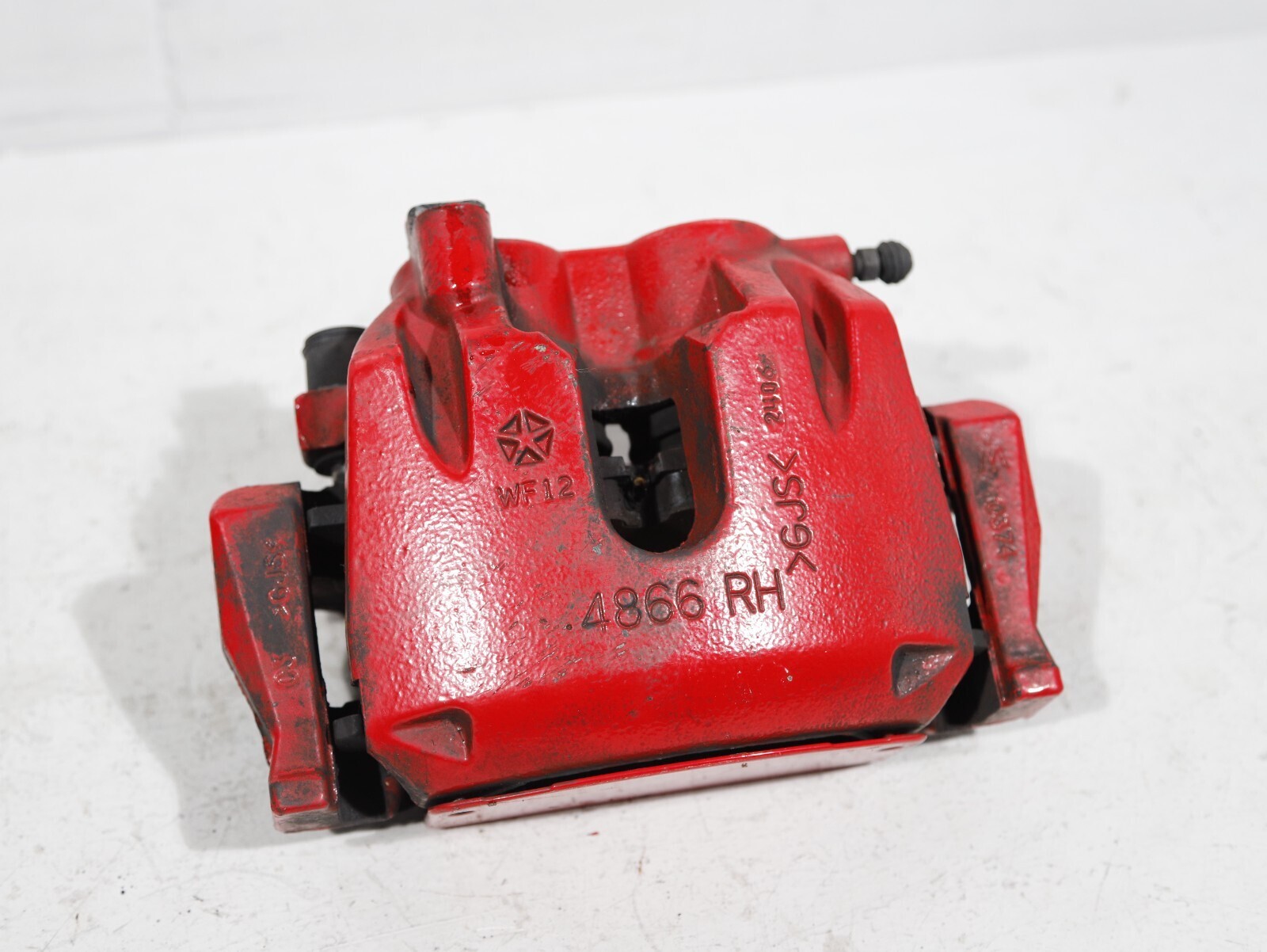 2017 - 2020 MASERATI LEVANTE M161 FRONT RIGHT PASSENGER SIDE BRAKE CALIPER OEM