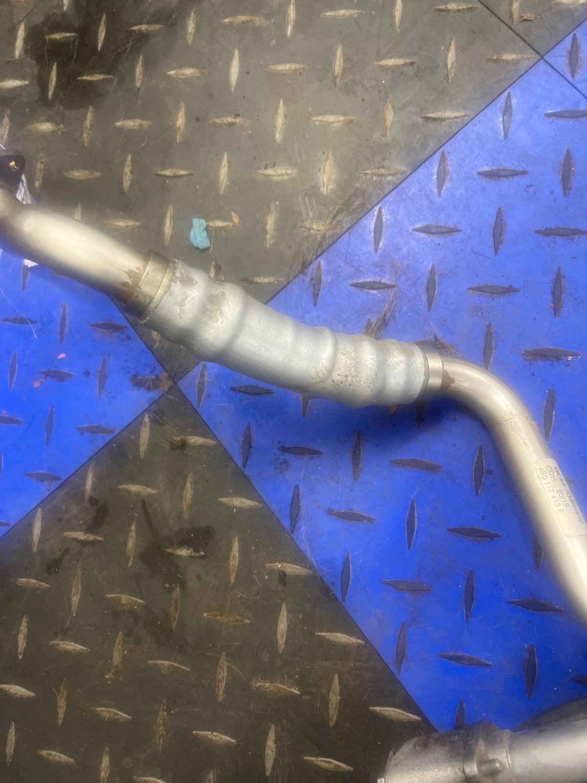 DRIVER LEFT OEM Oil Cooler Line 4S0117413F LAMBORGHINI HURACAN 19