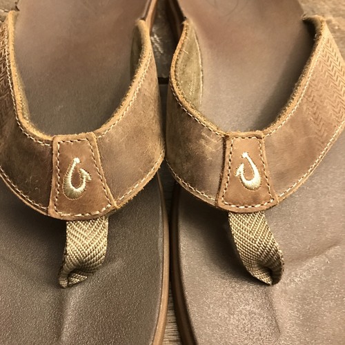Tan Flip Flop Sandals Size 11 M 