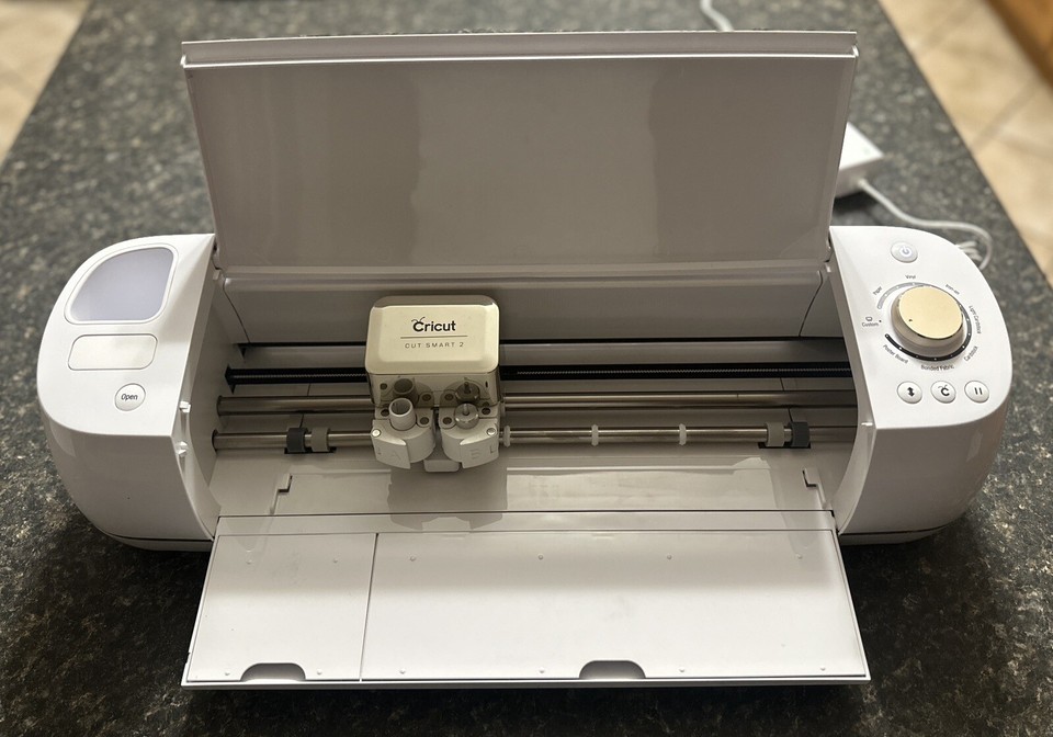 Cricut Explore Air 2 Daybreak Cutting Machine 93573742088 eBay