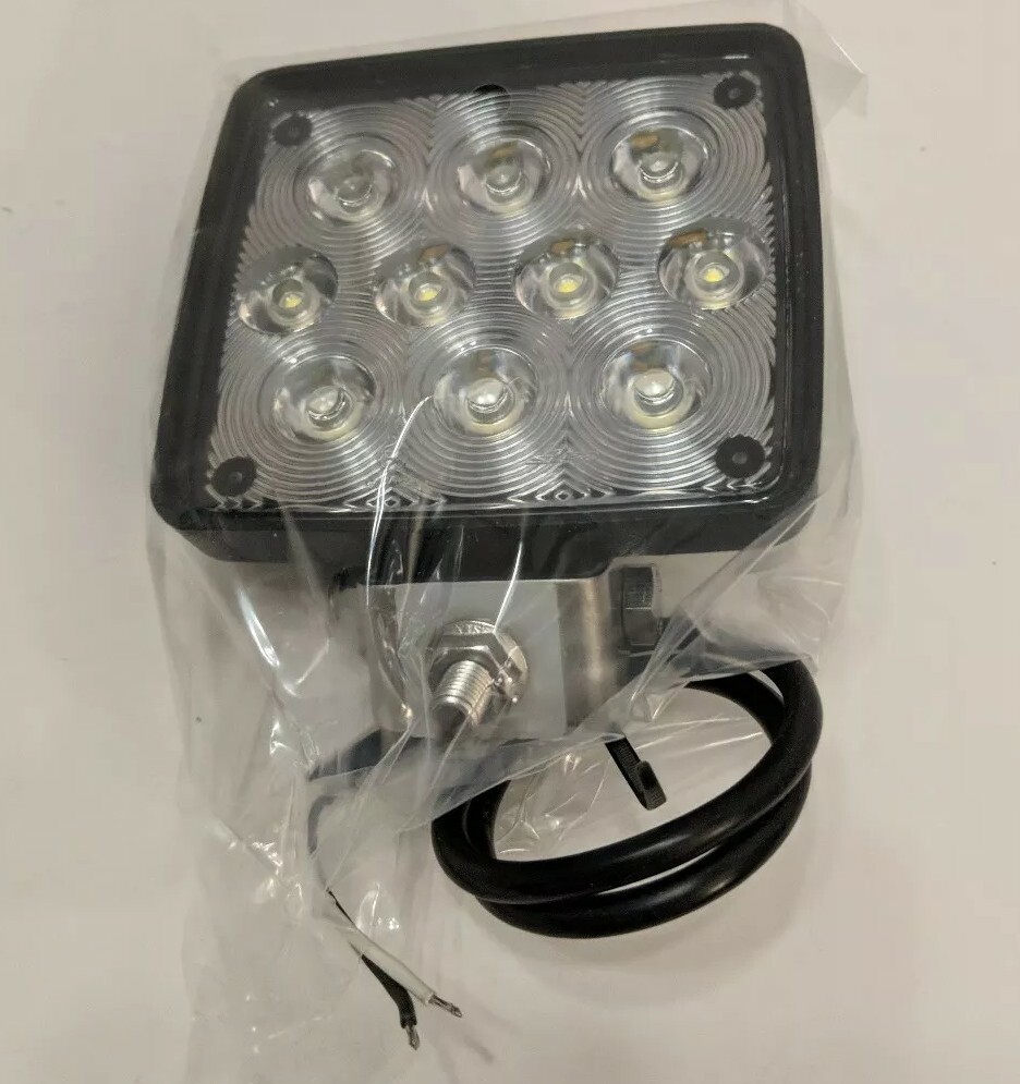 Wesbar 54209-002 Rectangular Aux LED Light w/2-Way Plug & Mount Stud *FREE SHIP*