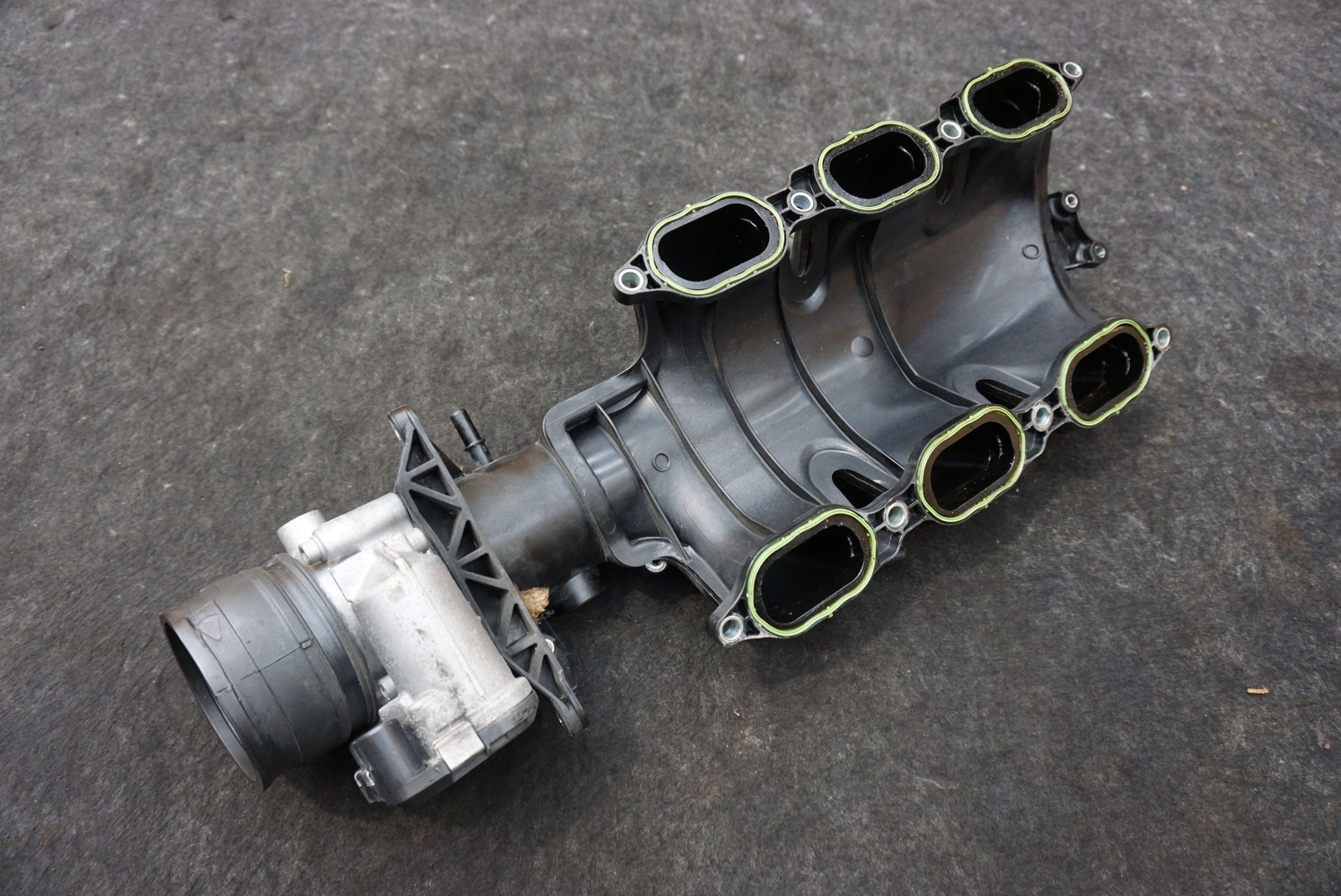 Engine Intake Manifold Throttle Body 286862 Maserati Quattroporte S 2014-17+