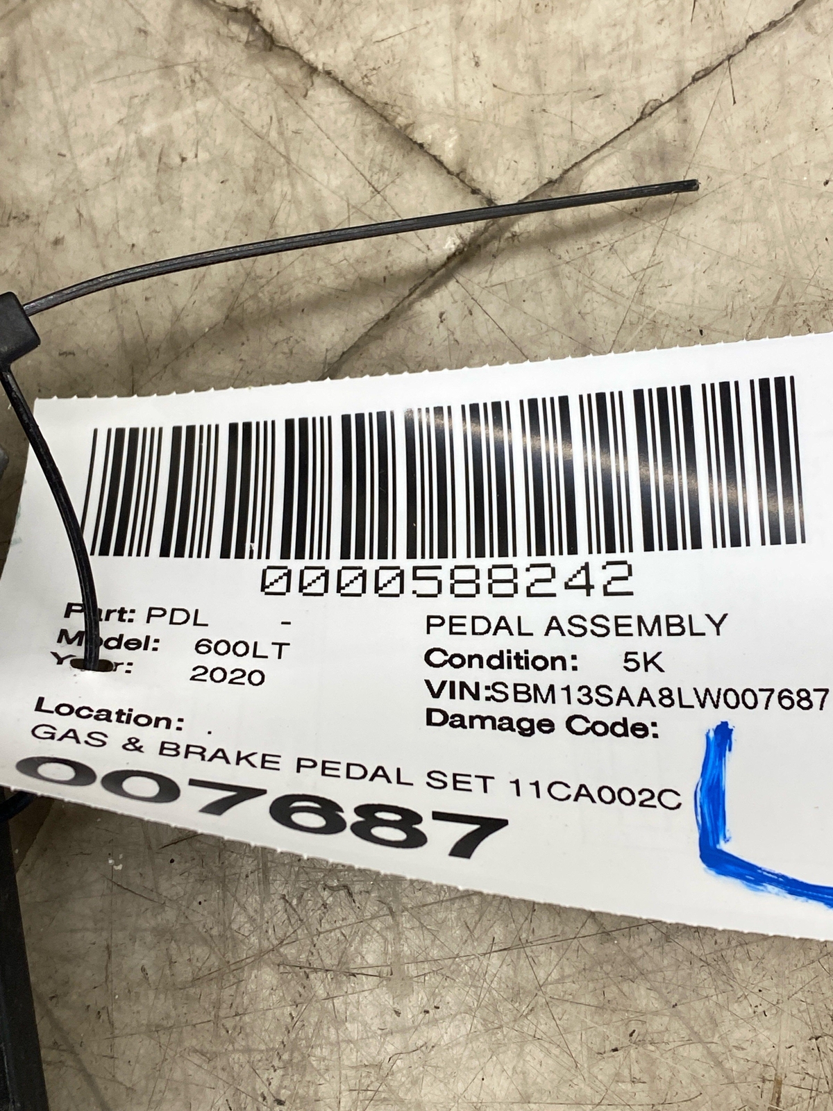 2019 2020 2021 MCLAREN 600LT GAS & BRAKE PEDAL SET 11CA002CP 11CA001CP OEM