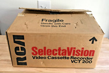 RCA Selectavision VCT 200 In Box Video Cassette Recorder VCR TURNS ON, Manual