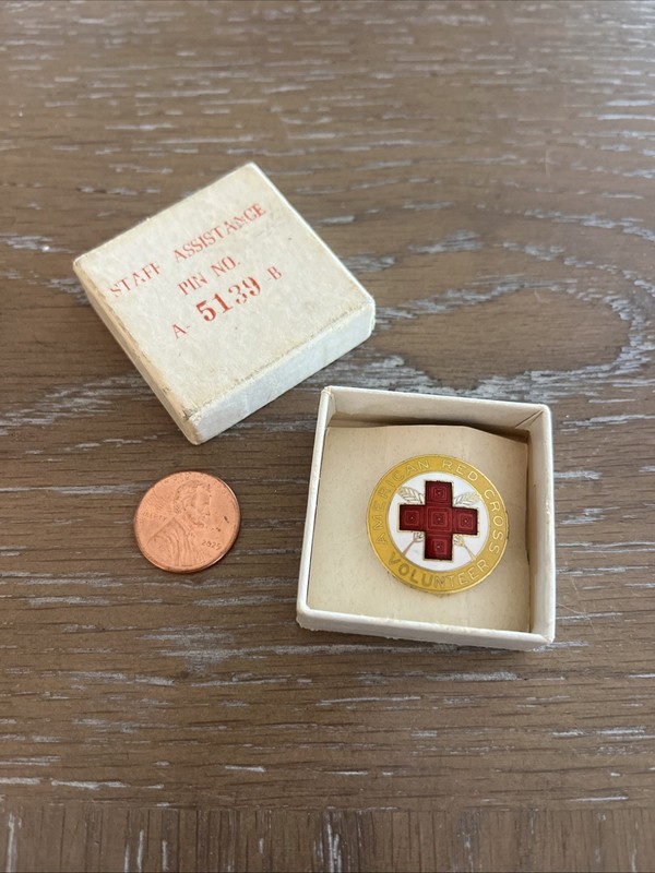 Vintage American Red Cross Volunteer Pin In Original Box