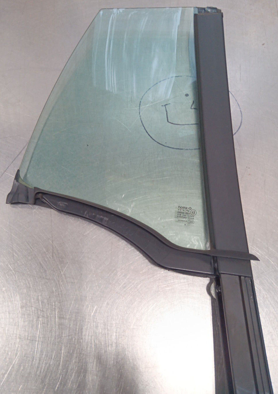 SMART CAR FORTWO 2009 BRABUS LEFT HAND QUARTER WINDOW PARTITION 55V012C40A00 4R