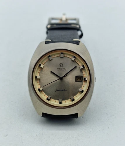 VINTAGE LARGE 1971 OMEGA SEAMASTER SILVER DIAL AUTO CAL:1002 MAN'S WATCH / X022