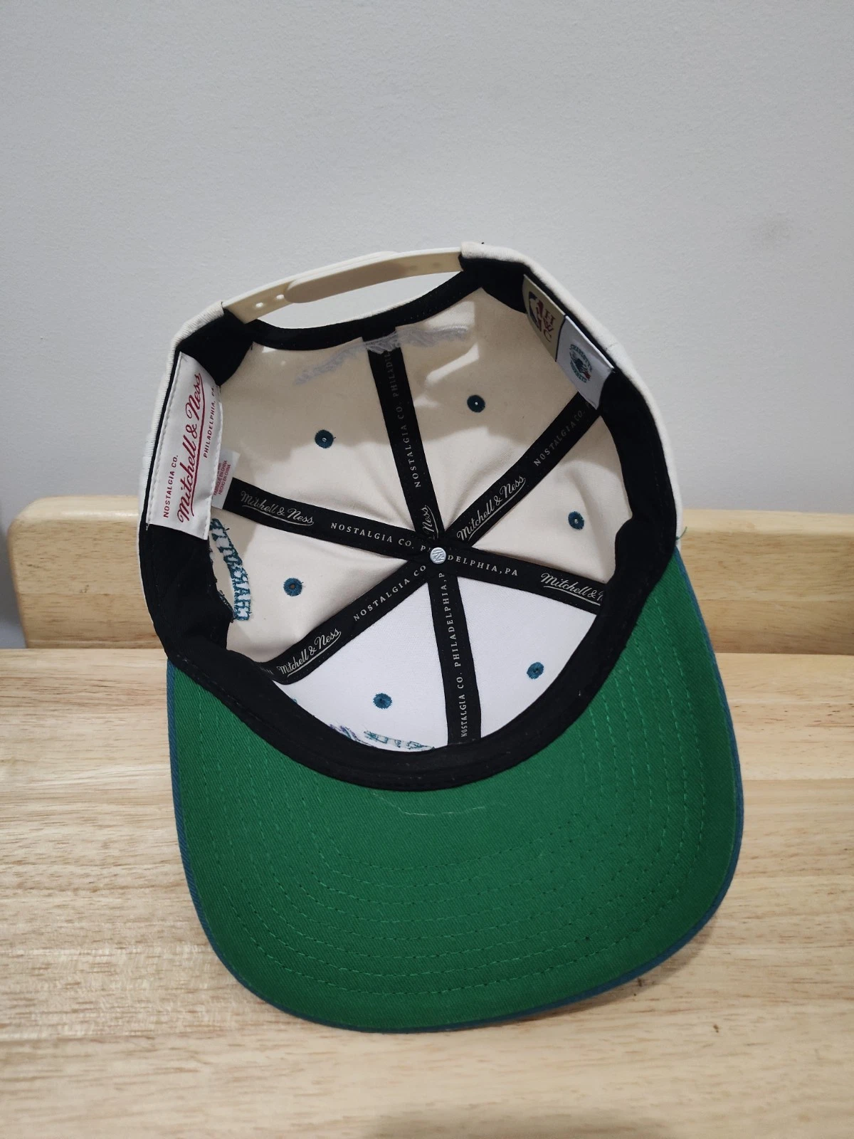 Vintage Charlotte Hornets Two Tone Twill Script Snapback Hat image 5