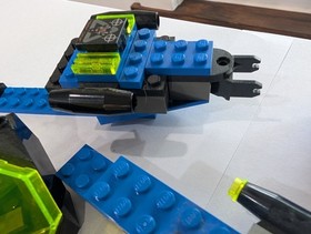 PARTS Lego Insectoids Space Set Number 6977, Arachnoid Star Base,  1998