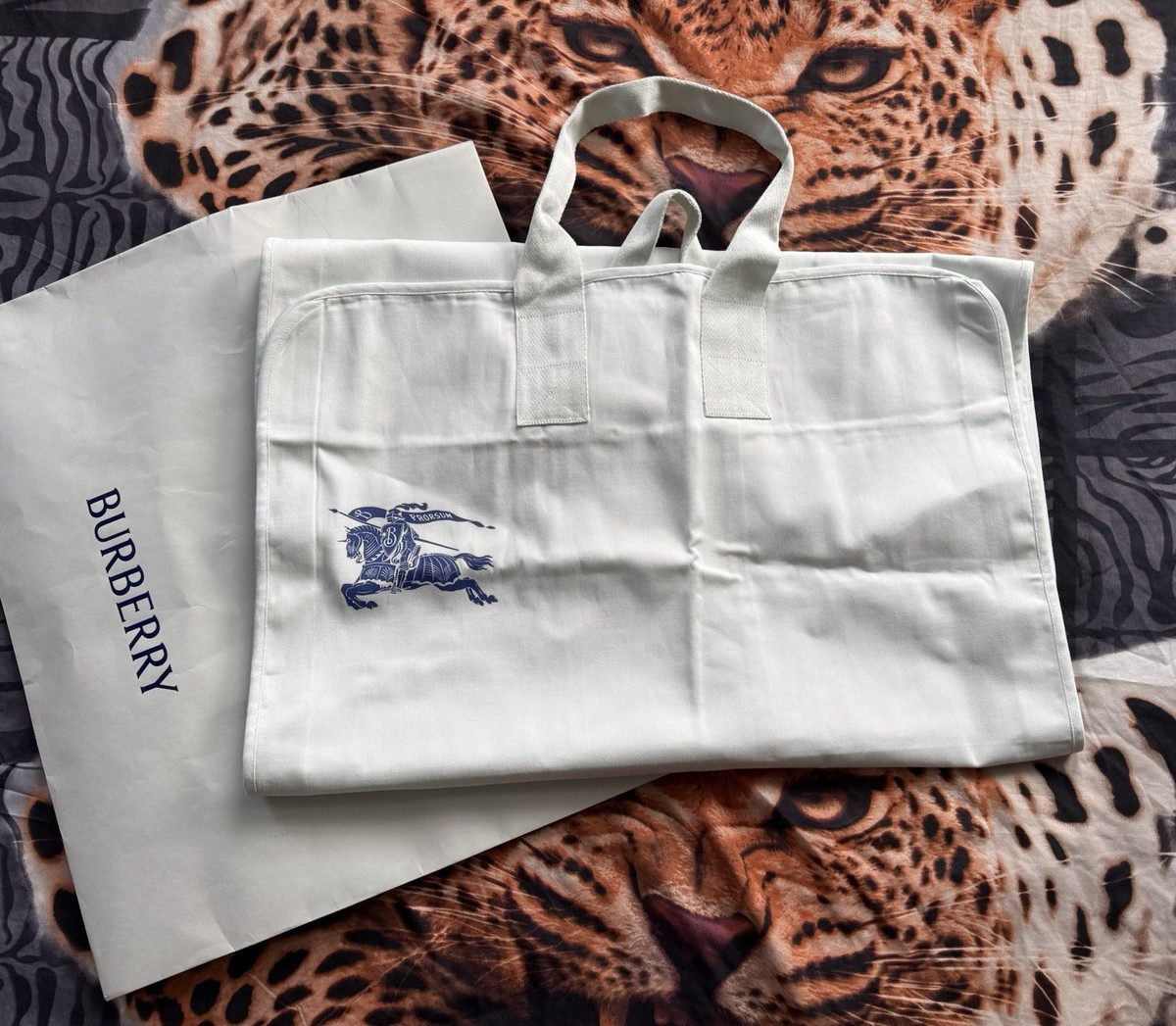 100% Authentic Burberry Garment Travel 105*60*8CM