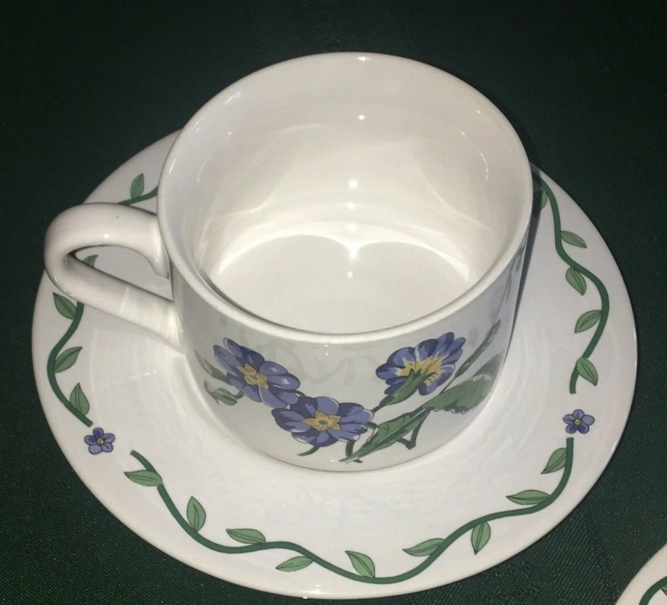 JUEGO DE 4 PLATILLOS TAZA GRES FLORAL FLORES TERRAZA INTERNACIONAL VINTAGE USADOS EN EXCELENTE ESTADO Foto 4 de 4