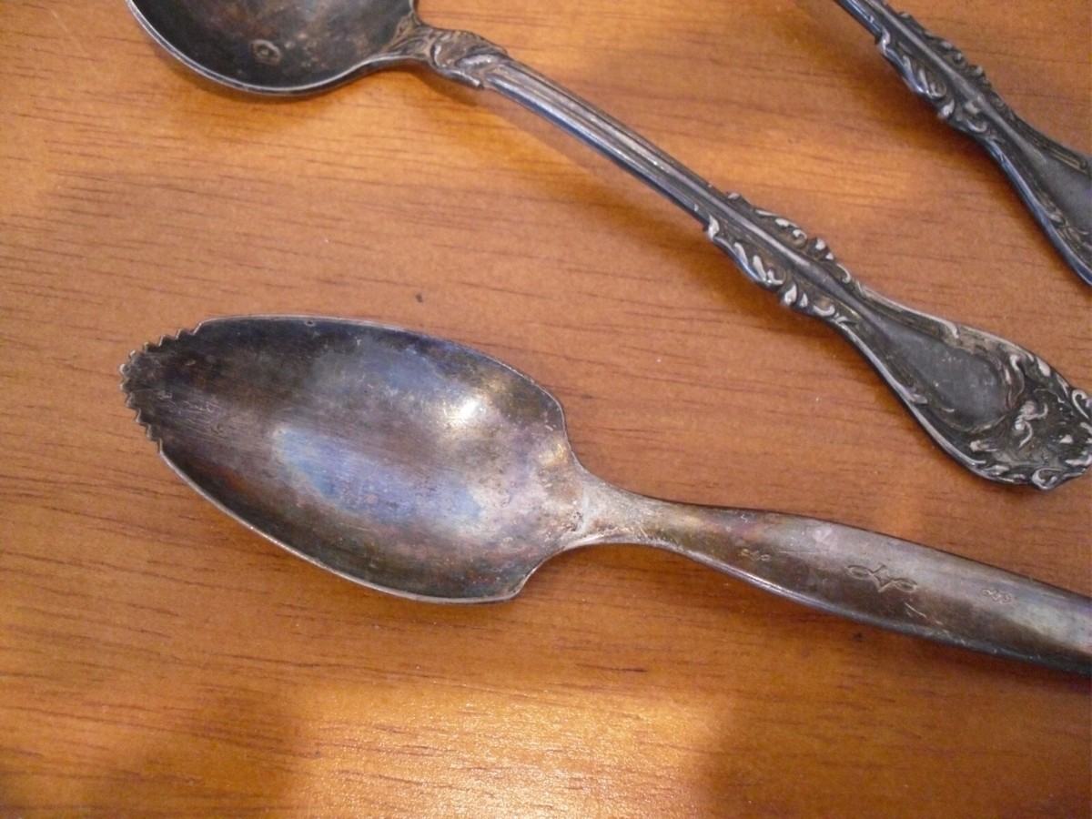 Ornate Vintage Silver Plate SPOONS (4) Wm ROGERS A10 & ROGERS ORIG