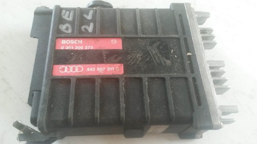 AUDI Motorsteuergerät Computer ECU 443907311C 0261200273 Bosch
