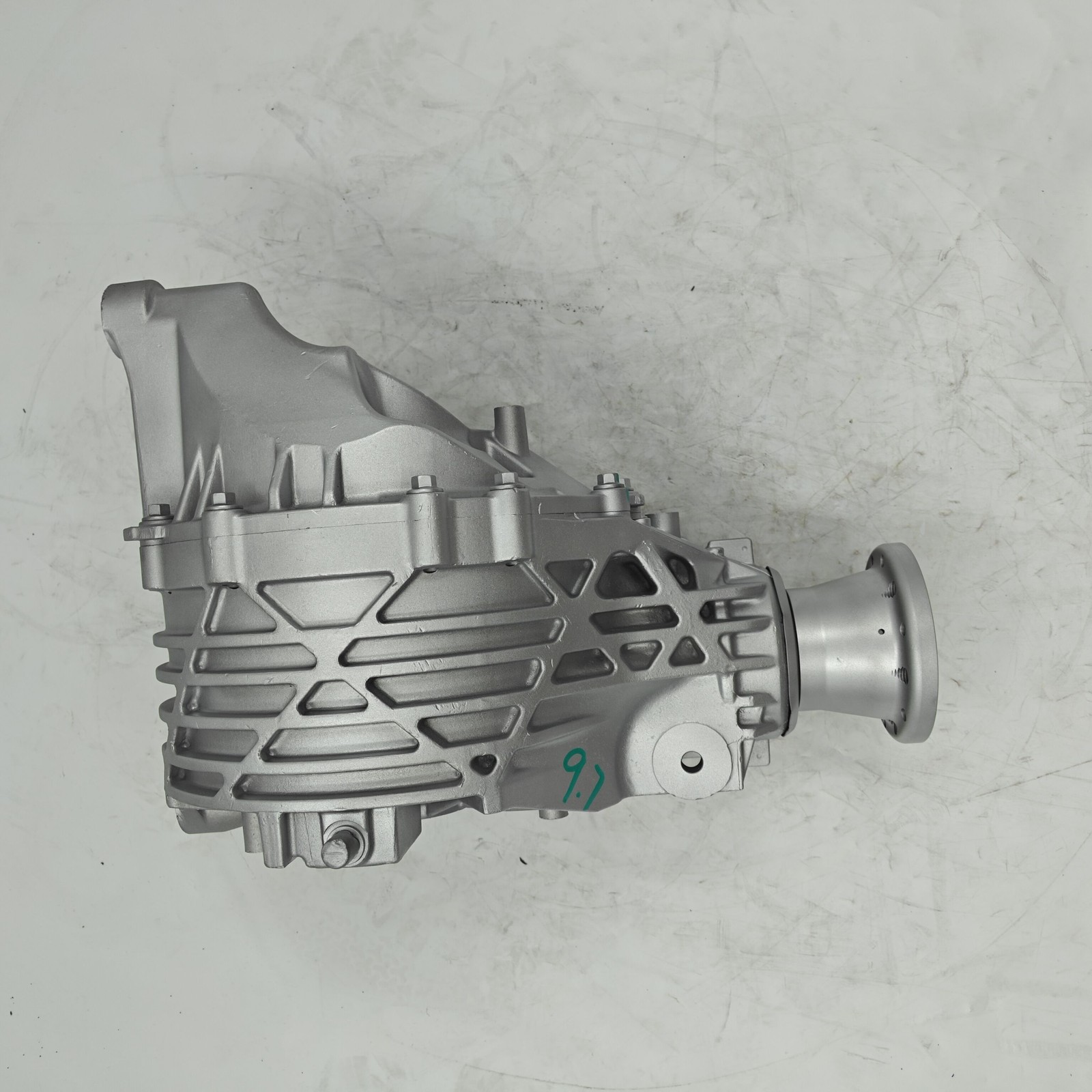 Maserati Ghibli 2014-2016 Rear Differential P/N 670009608