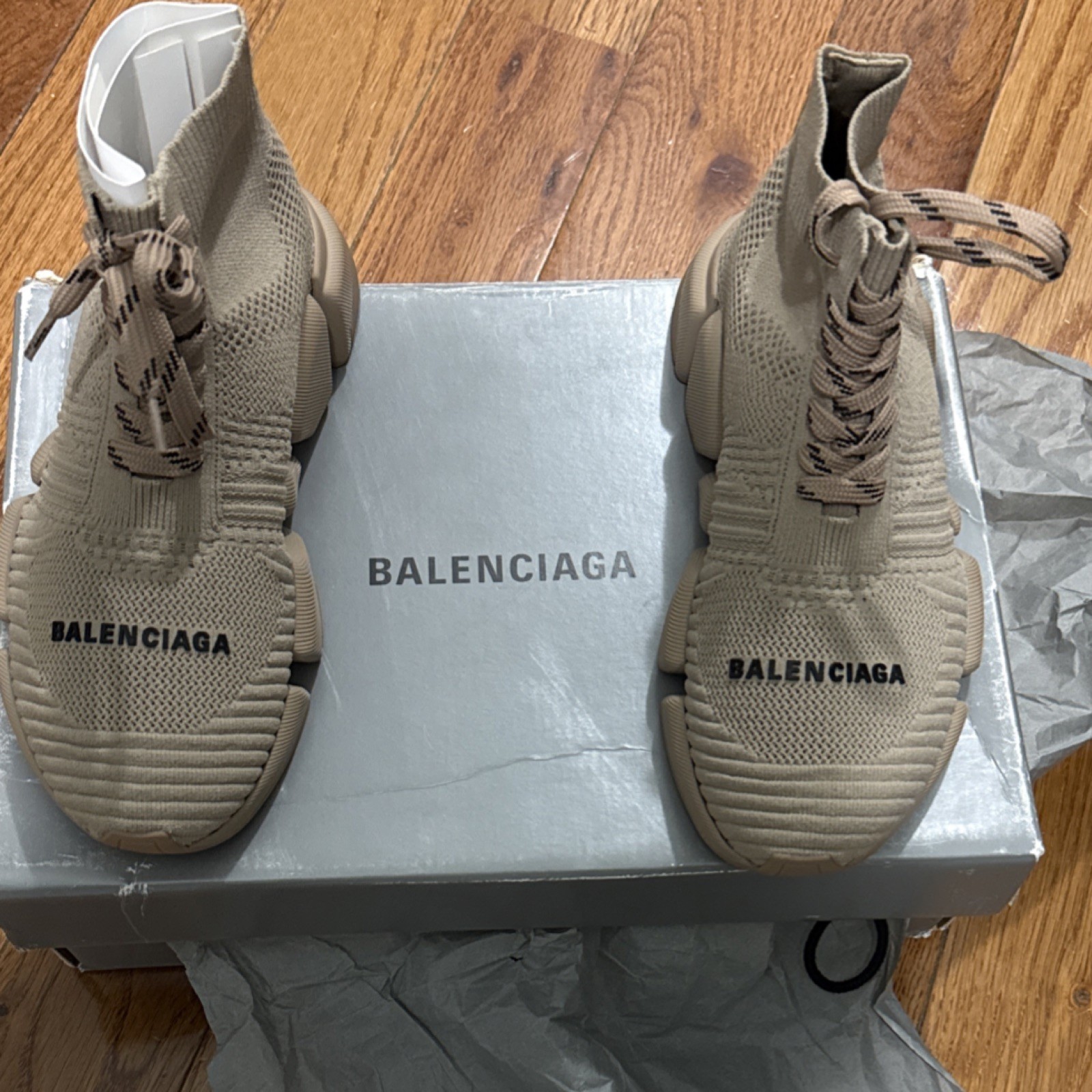 Balenciaga Speed 2.0 Beige Lace Up Sneakers Woman’s Size 4