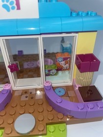 LEGO 10728 Friends Juniors Mia's Vet Clinic Incomplete - Missing Parts And Figs