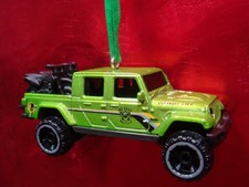 2020 21' JEEP GLADIATOR TRUCK 4x4 SUV GREEN CHRISTMAS TREE ORNAMENT