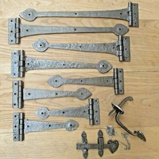 Bisagras de puerta de hierro fundido LANZA y PESTILLO PULGAR CABAÑA 7" vintage Tudor gótico