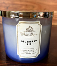 Bath Body Works Blueberry Pie Large Scented 3 Wick Candle 14.5 oz White Barn