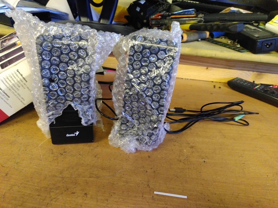 Genius SP-U120 Multimediale PC Altoparlanti Stereo W/Scatola -desktop (384) - Immagine 2 di 4