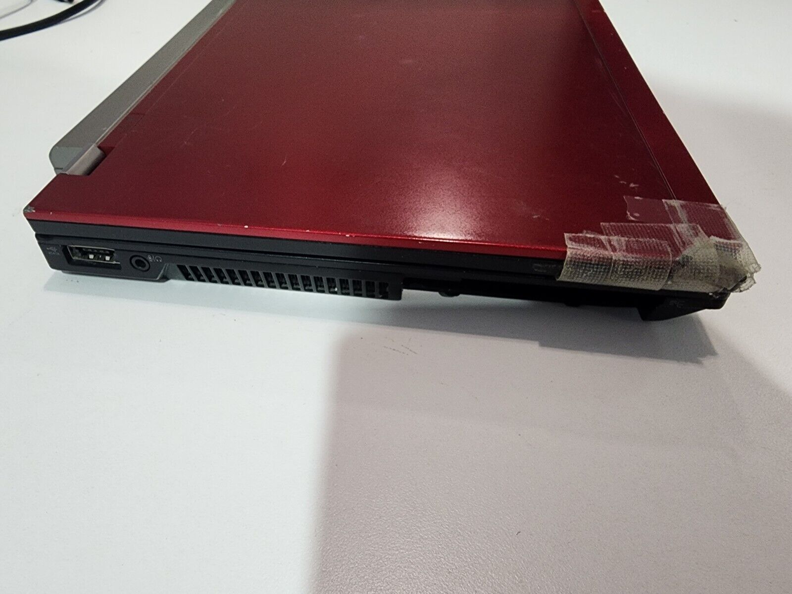 Dell LATITUDE E4310 13'' | Core i5 M540 | 2GB RAM | NO HDD | NO OS | GRADE C - Picture 10 of 12