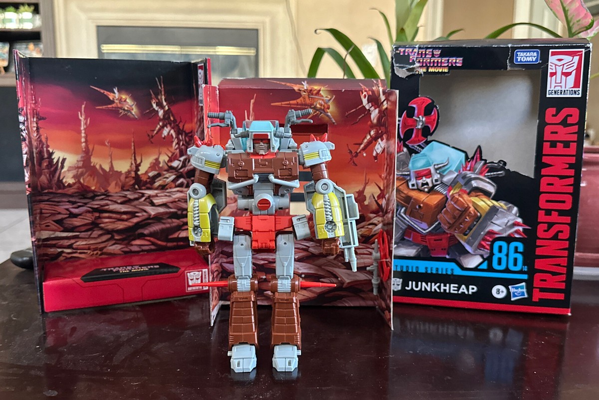 Transformers Studio Series 86-14 – Action Figure Voyager Junkheap, Da Robot A Moto