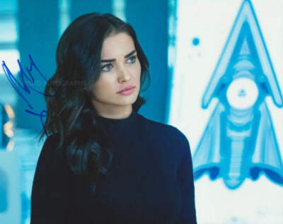 AMY JACKSON - Supergirl ORIGINAL SIGNED AUTOGRAMM